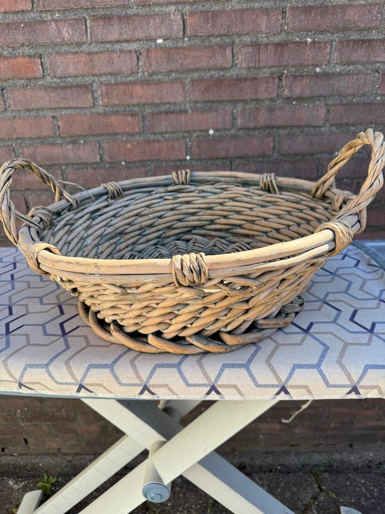 Decoratieve rieten mand met handvatten, Ophalen, Gebruikt, Mand, Riet