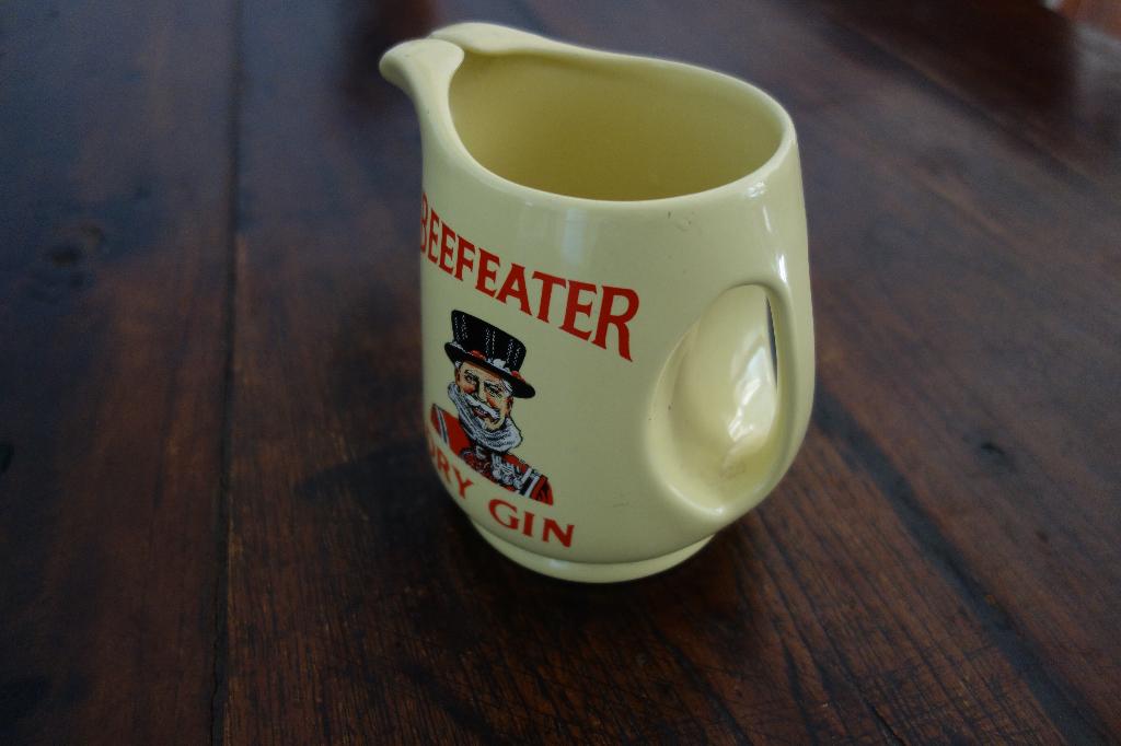 Gin kan Beefeater, Verzamelen, Ophalen of Verzenden, Nieuw