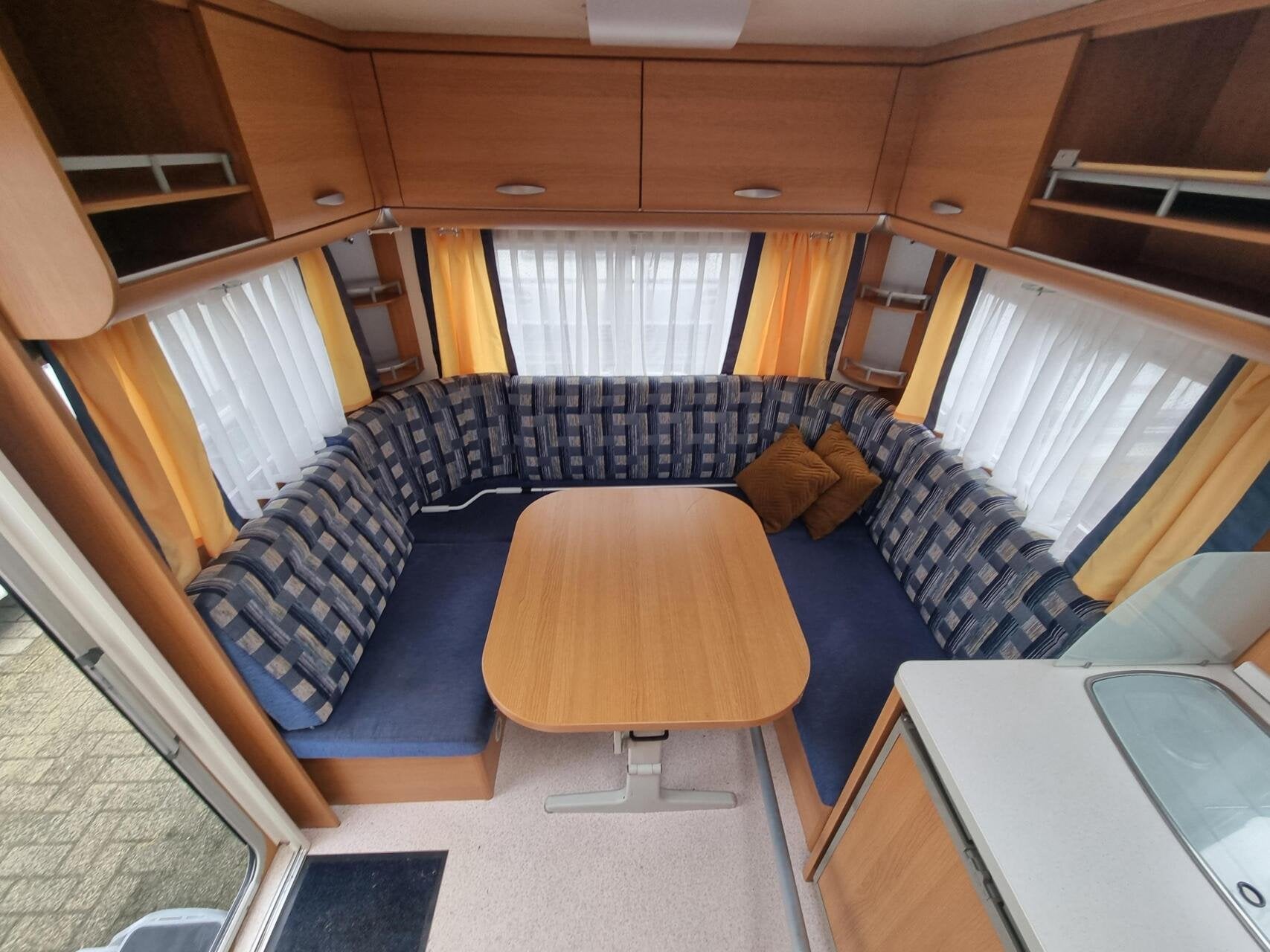 Foto 10 van Knaus sport nl premium line 450 FU MOVER + CASS LUIFEL