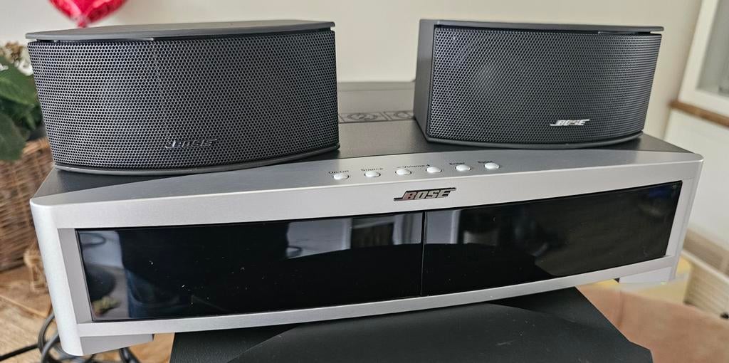 Bose Acoustimass III surround set incl Logitec afstandsbedie, Gebruikt, 2.1-systeem, Overige spelers, 40 tot 70 watt