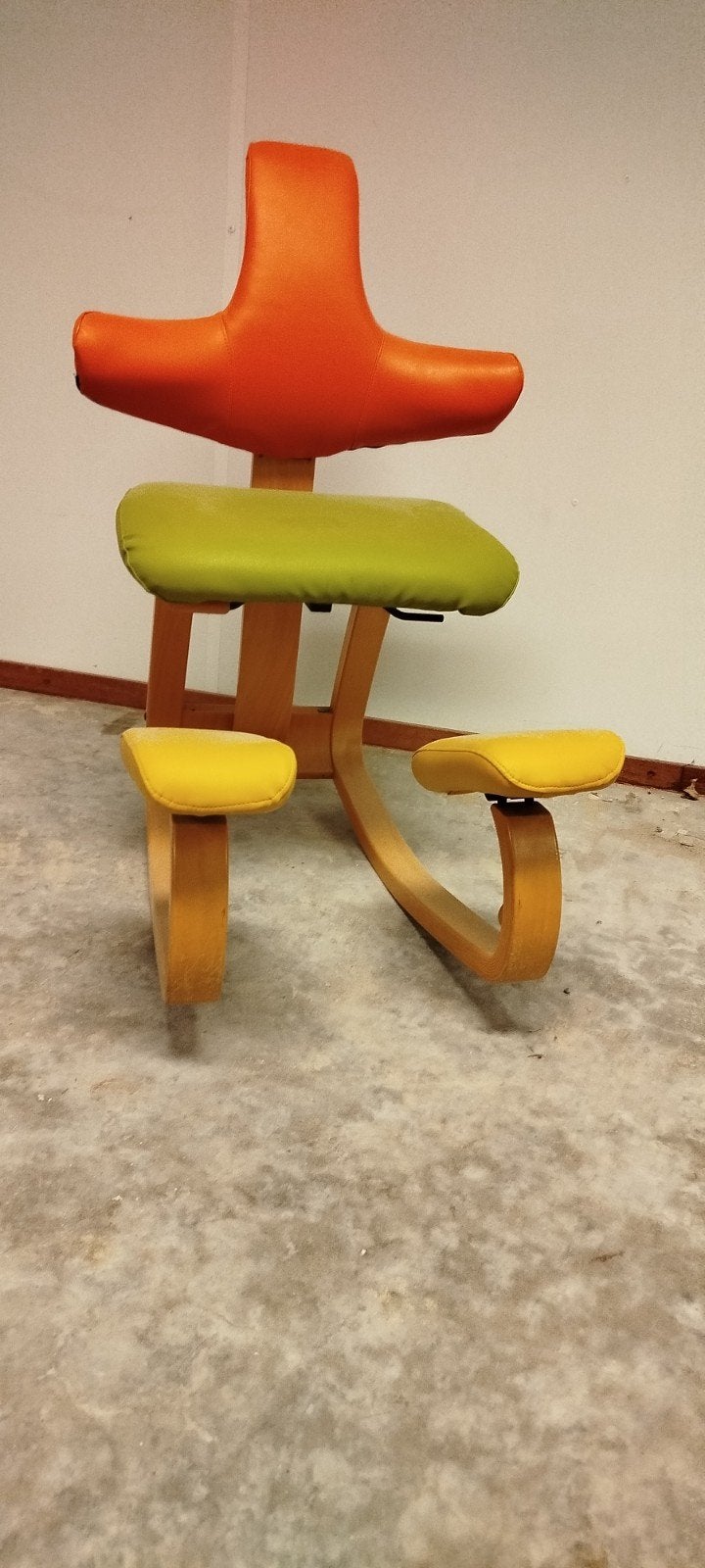 Stokke Thatsit bureaustoel Varier, Huis en Inrichting, Modern design, Zo goed als nieuw, Eén, Ophalen