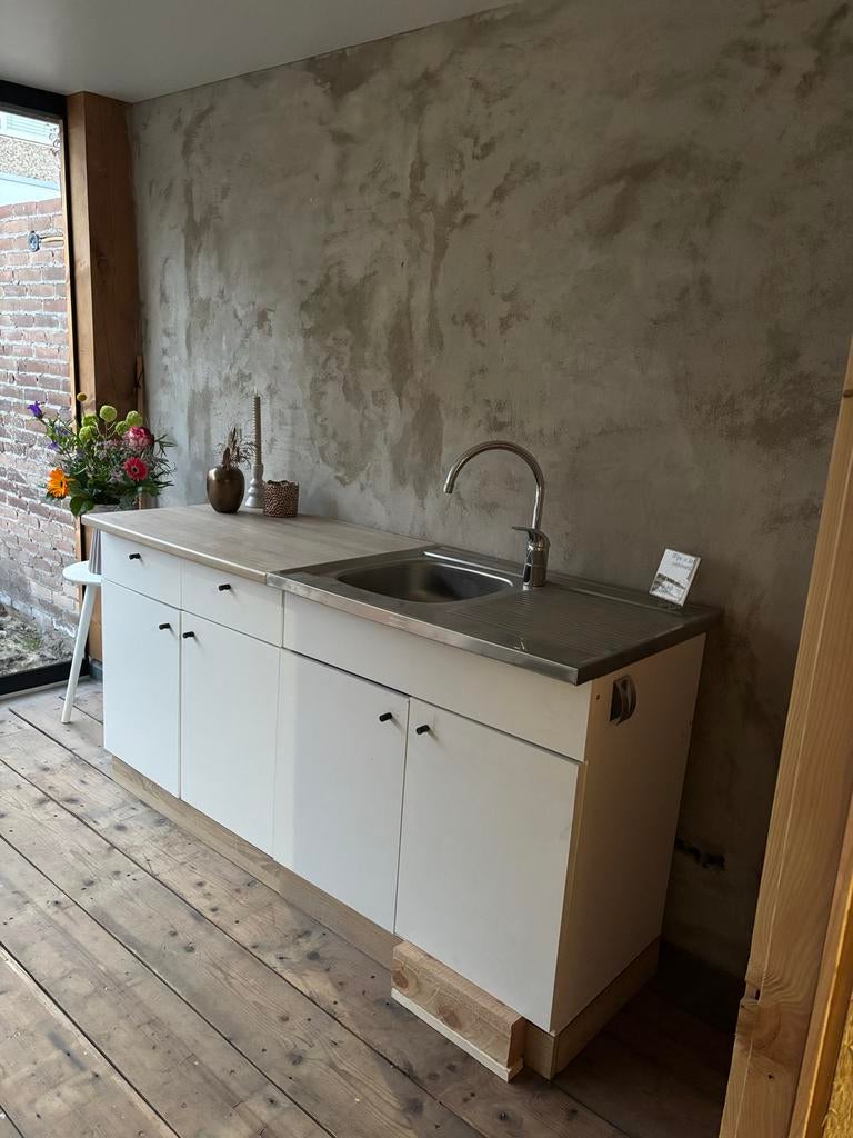 Te koop een heel leuk keukentje met kraan en afvoer, Huis en Inrichting, Ophalen, Gebruikt, 50 tot 100 cm, Minder dan 100 cm