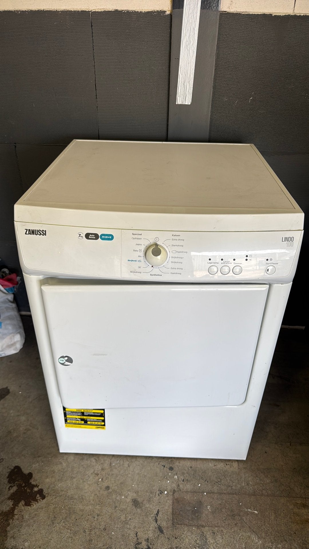 ZANUSSI Wasdroger 7 KG Strijkvrij Autosense, Ophalen, 6 tot 8 kg, Anti-kreukfase, Luchtafvoer