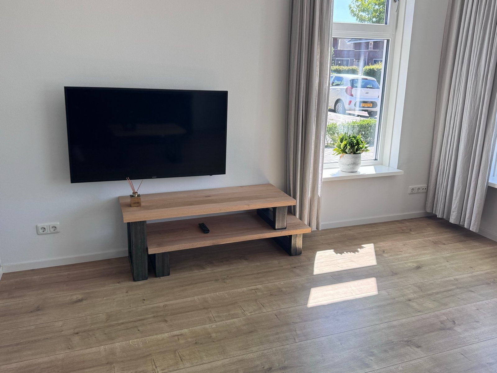 55m2 Laminaat vloer extra brede planken 130x32 cm Wolvega, Huis en Inrichting, Stoffering | Vloerbedekking, Ophalen, Gebruikt