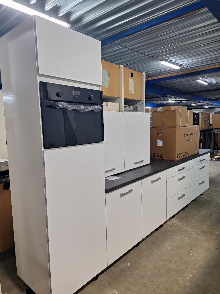 Complete keuken Compleet met APP 120Keukens op voorraad 2896, Huis en Inrichting, Keuken | Complete keukens, Wit, Nieuw, Enkelwandige keuken