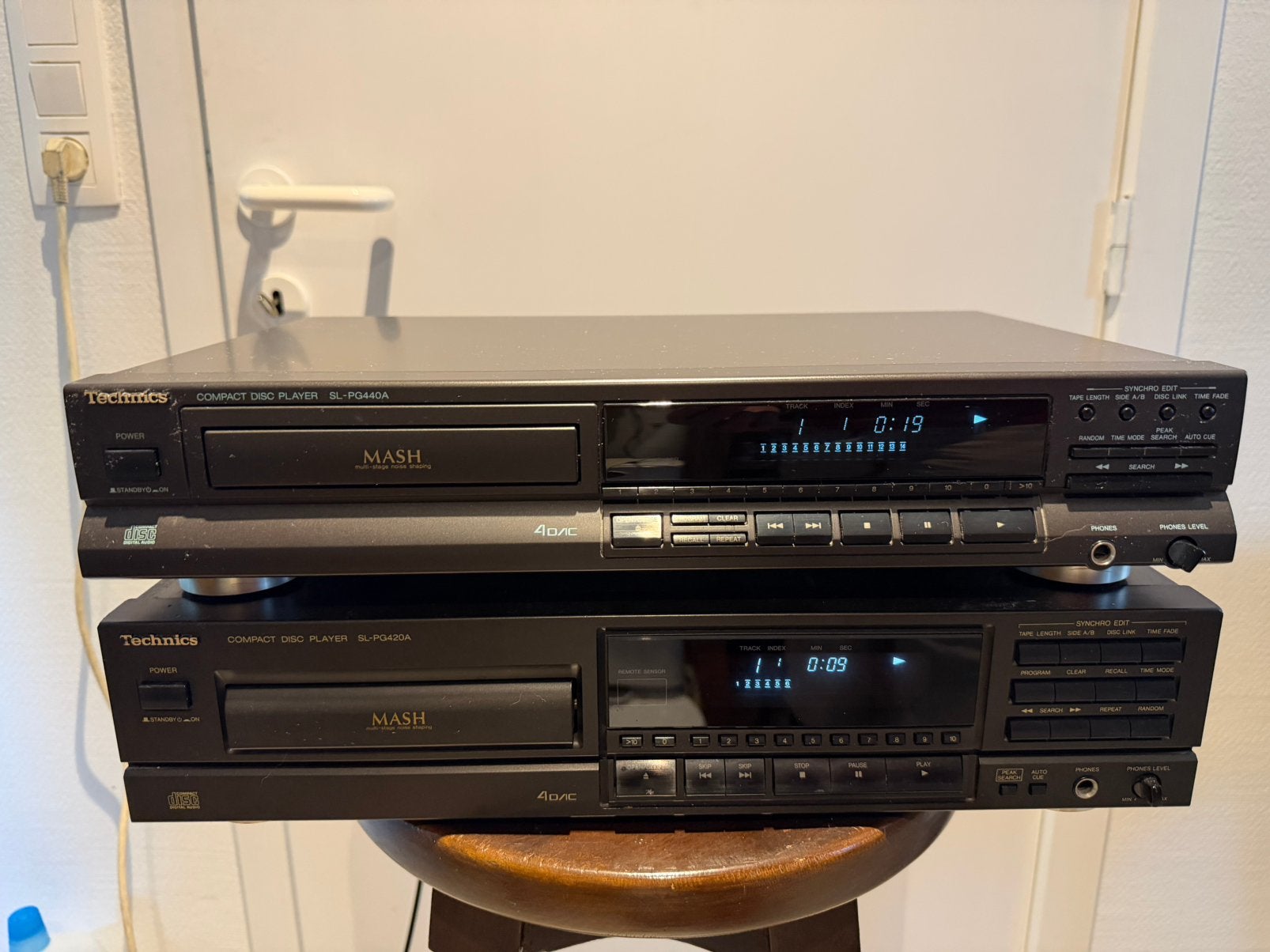 Technics SL-PG440A + SL-PG420A Set van 2 vintage CD-spelers, Ophalen of Verzenden, Zo goed als nieuw, Technics
