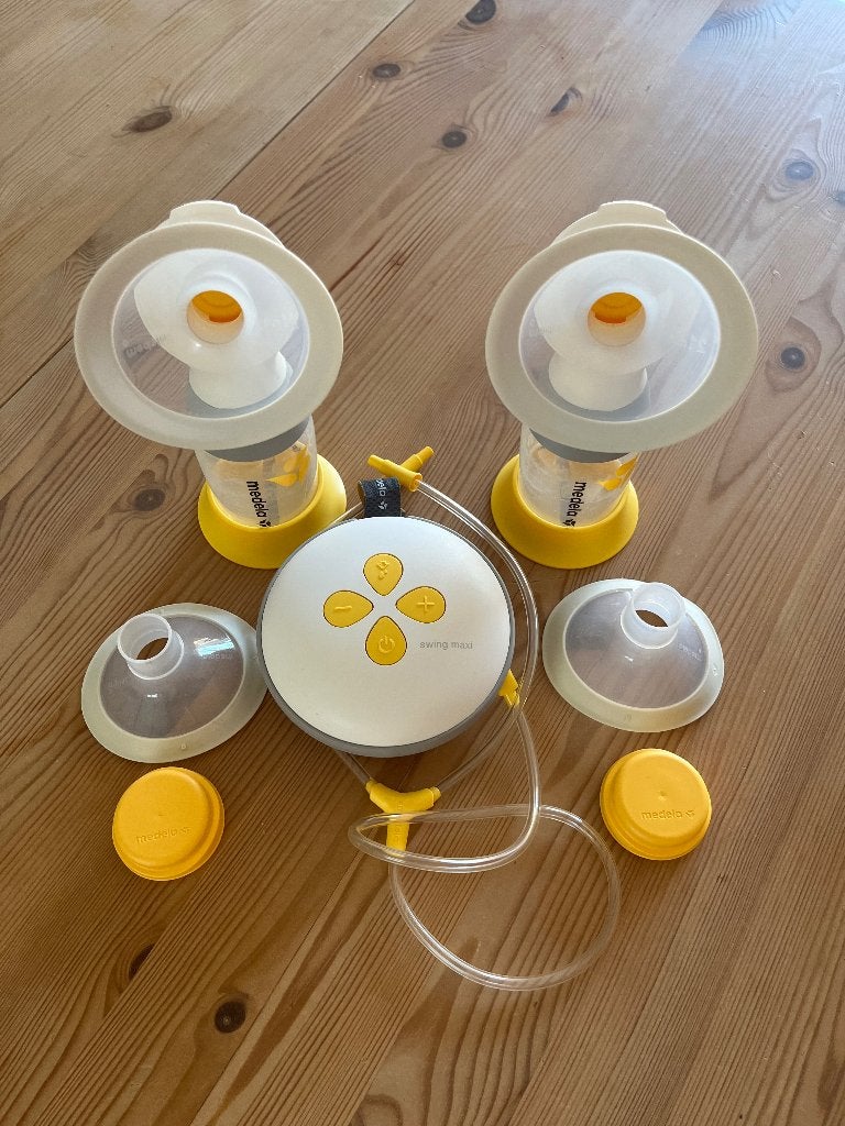 Medela Swing Maxi dubbele elektrische borstkolf + Handsfree, Ophalen, Gebruikt, Borstkolf, Medela