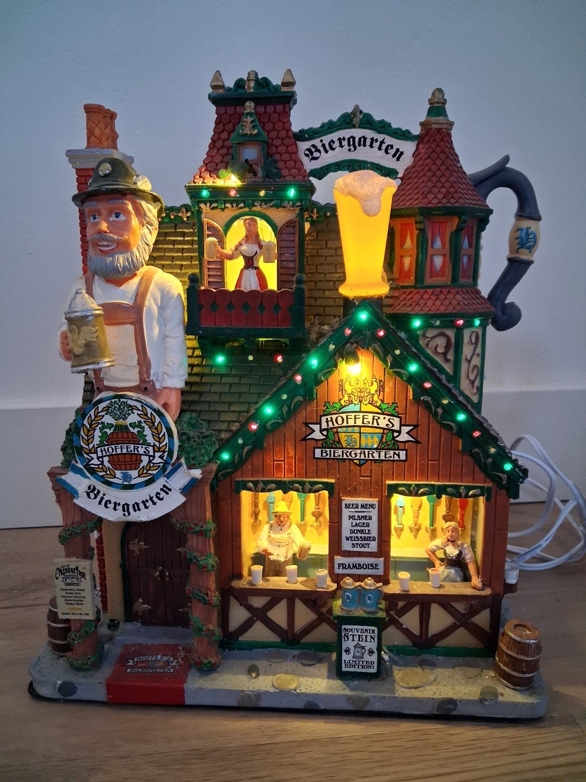Lemax facade hoffers biergarten, Diversen, Ophalen of Verzenden
