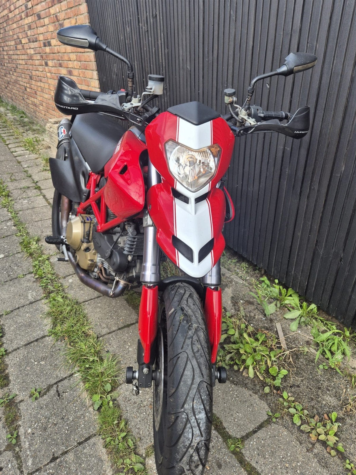 Ducati Hypermotard 1100  - Supermoto, 2 cilinders, Sportuitlaat, Gebruikt, Particulier