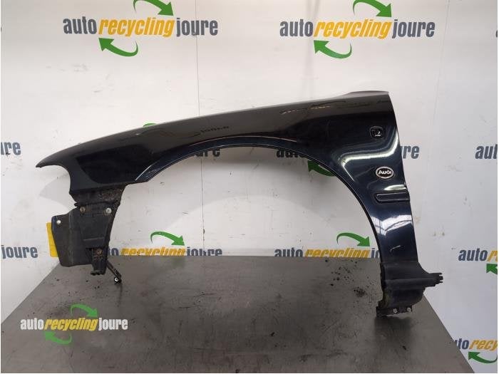 Scherm links-voor van een Audi A4 (LZ5L), Gebruikt, -, -, Audi