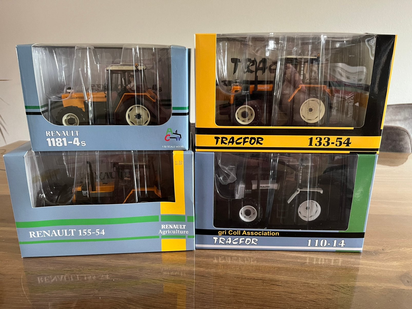 Renault tractor Replicagri ACA Chartes limited edtions, Ophalen of Verzenden, Nieuw, Tractor of Landbouw, Overige merken