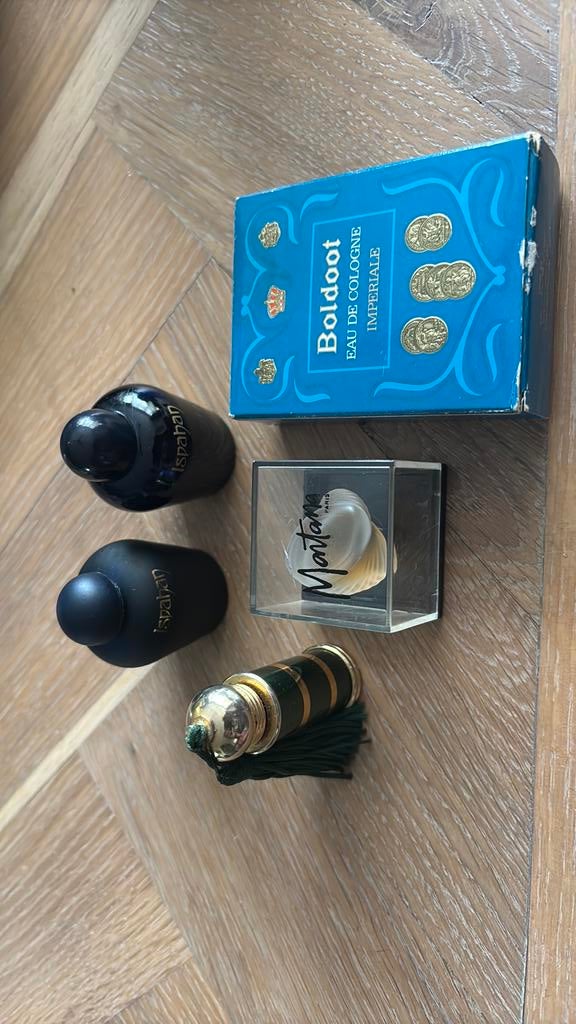 Zeldzame vintage prfumflesjes, Verzamelen, Verzenden, Gebruikt, Miniatuur