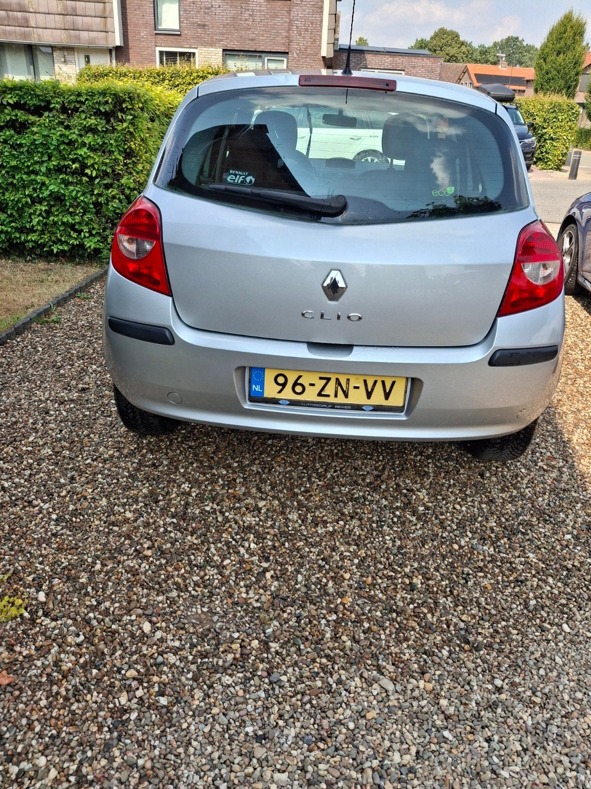 Te koop,  Renault Clio 1.2 TCE Bouwjaar 2008, Voorwielaandrijving, Stof, Handgeschakeld, Grijs