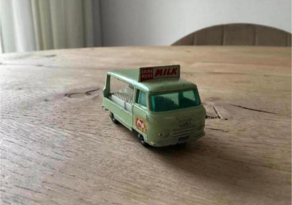 Matchbox Lesney No. 21 Commer Bottle Float (1961–1967), Ophalen of Verzenden, Gebruikt, Bus of Vrachtwagen