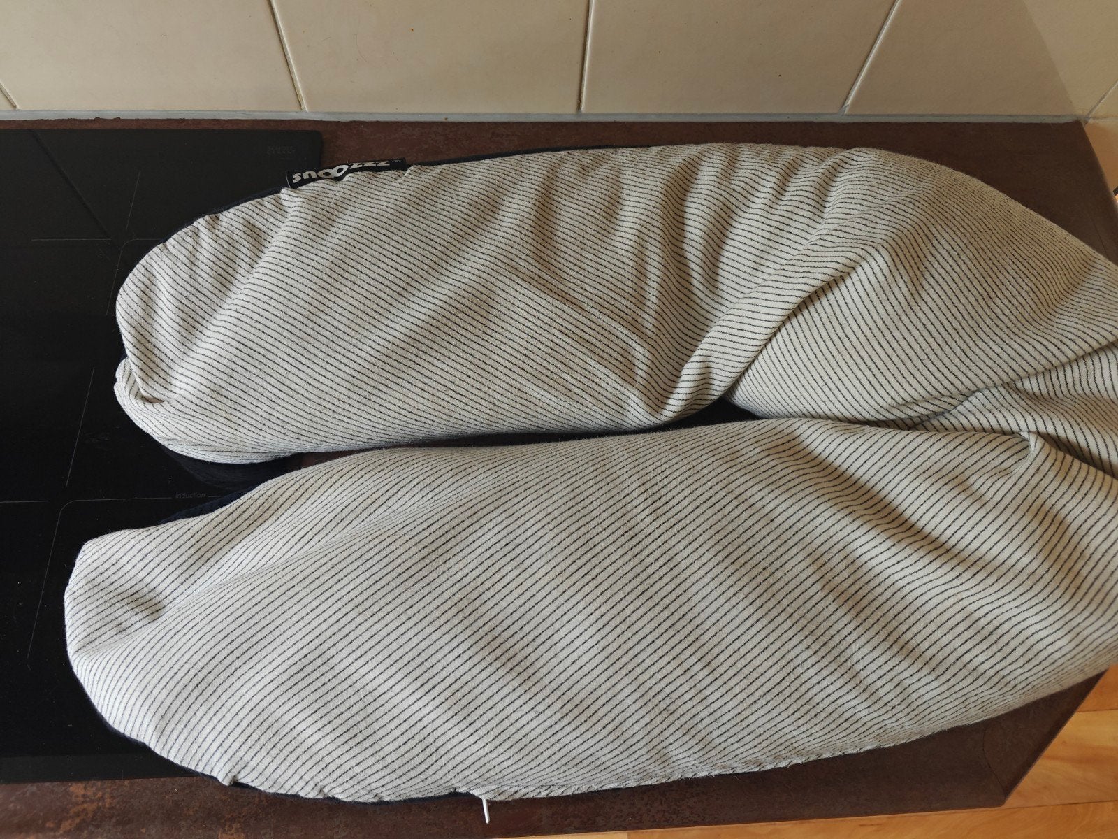 Snoozzz voedingskussen / zwangerschapskussen, Ophalen of Verzenden, Gebruikt