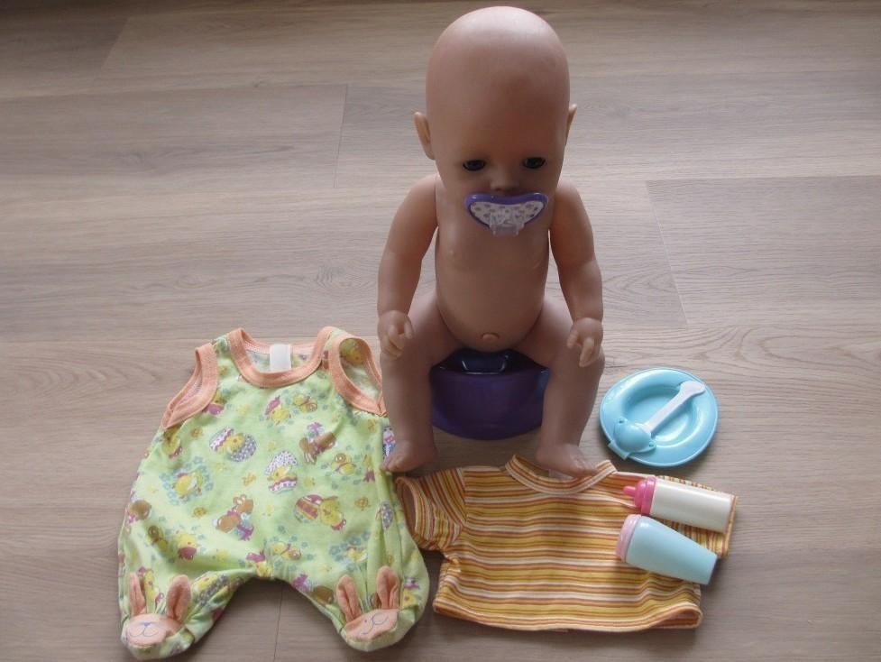 babyborn baby born plaspop met slaapogen en accessoires, Ophalen of Verzenden, Gebruikt, Babypop