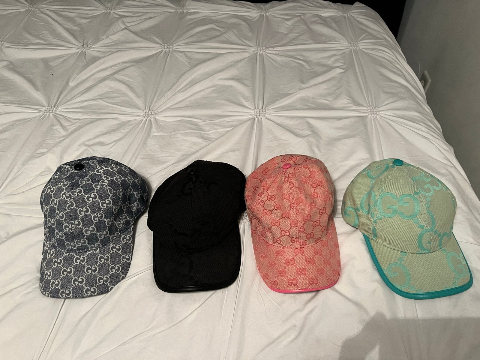 Gucci petten - Diverse kleuren en maten, Ophalen of Verzenden, Gedragen, One size fits all, Pet