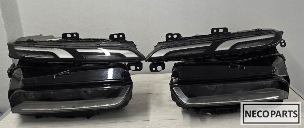 BMW G70 FULL LED KOPLAMPEN ORIGINEEL ALLES LEVERBAAR !!!, Gebruikt, -, -, Ophalen of Verzenden