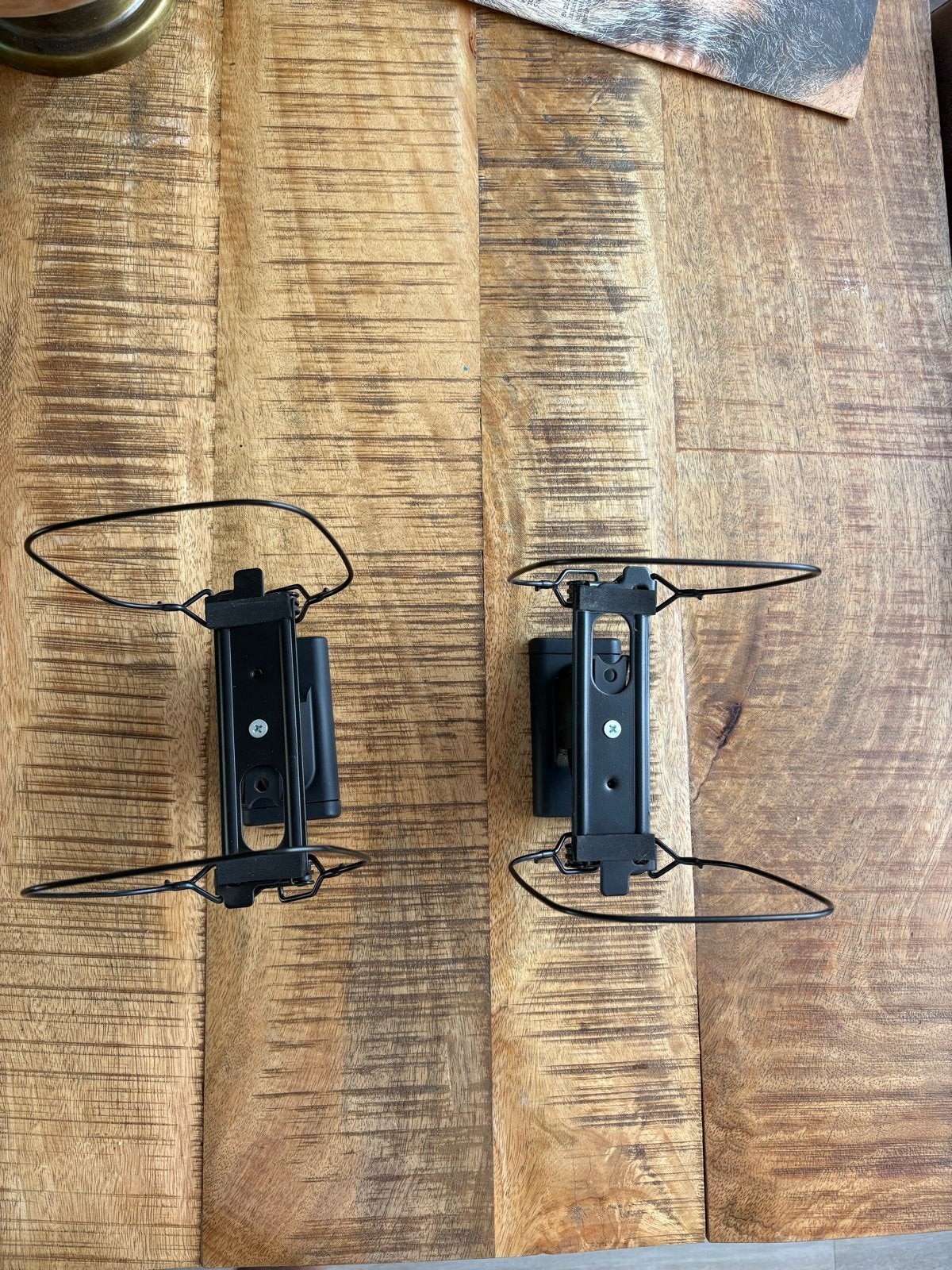 2x Universele Muurbeugel voor Satelliet Speakers, Overige typen, Zo goed als nieuw, Minder dan 60 watt, Ophalen