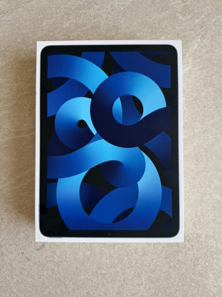 ZGAN Apple iPad Air 2022 M1 blauw, met garantie en bon, Computers en Software, Apple iPads, Blauw, Apple iPad Air, 11 inch, Ophalen of Verzenden