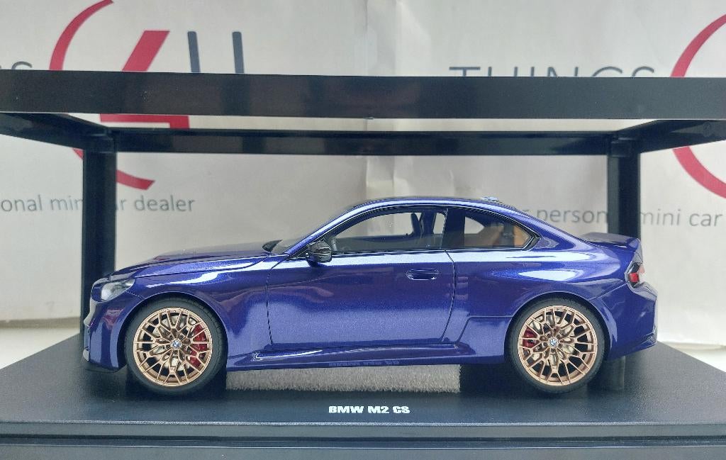 GT Spirit 1:18 BMW M2 CS Coupe 2025 velvet blue/goud, Hobby en Vrije tijd, Modelauto's | 1:18, Ophalen of Verzenden, Nieuw, Auto
