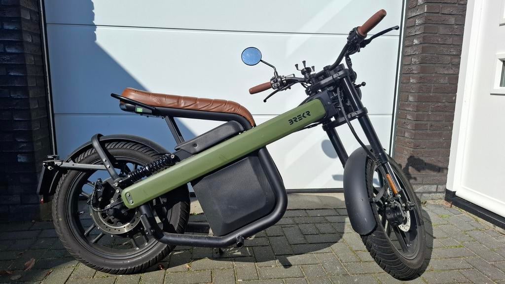 BREKR B-4000: Elektrische brommer in topconditie 1734 KM, Fietsen en Brommers, Brommers | Overige merken, Ophalen, Maximaal 45 km/u