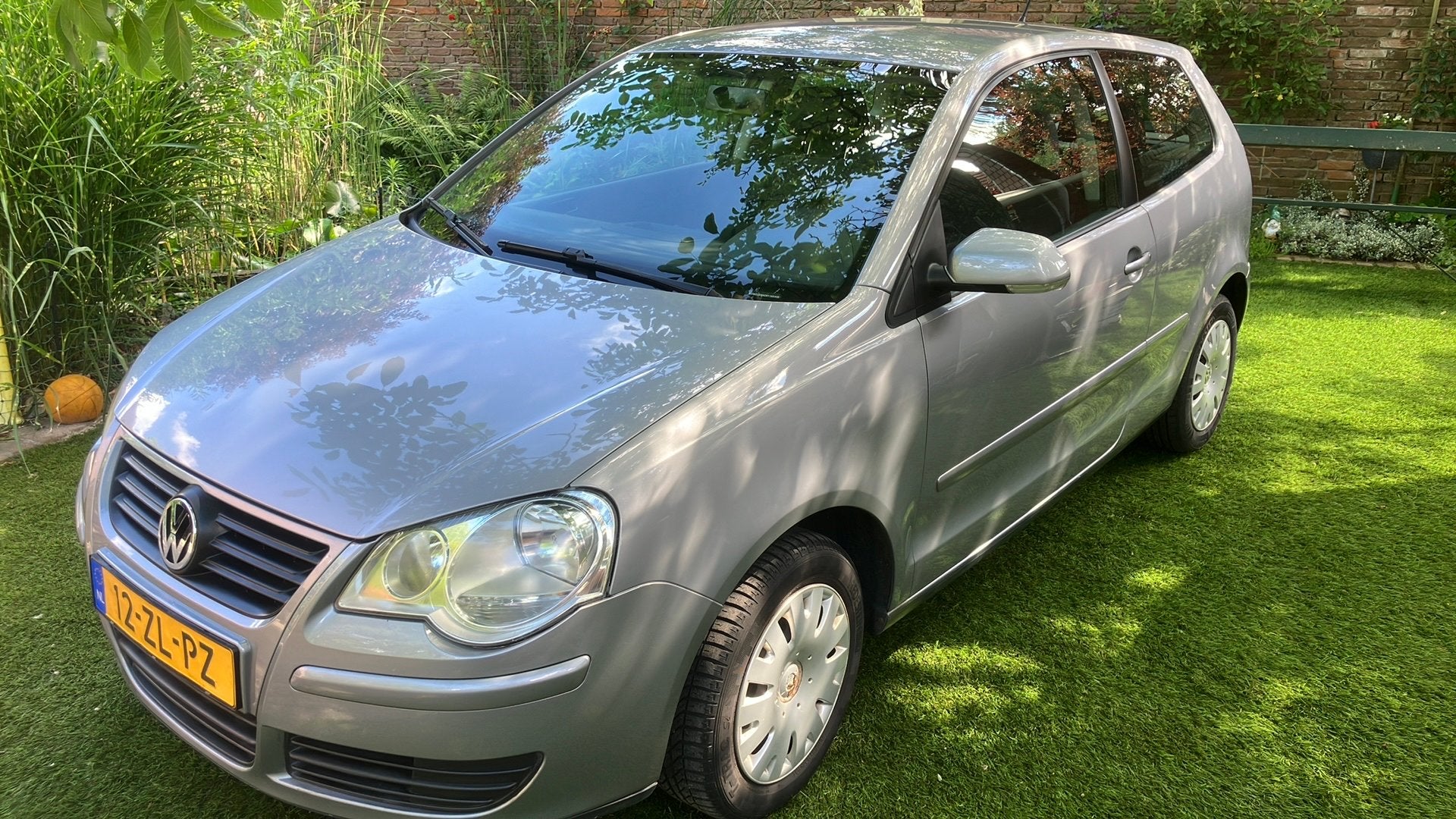 Volkswagen Polo 1.4 16V 59KW 2008 Grijs, Auto's, Volkswagen, Voorwielaandrijving, 40 €/maand, 4 cilinders, Handgeschakeld