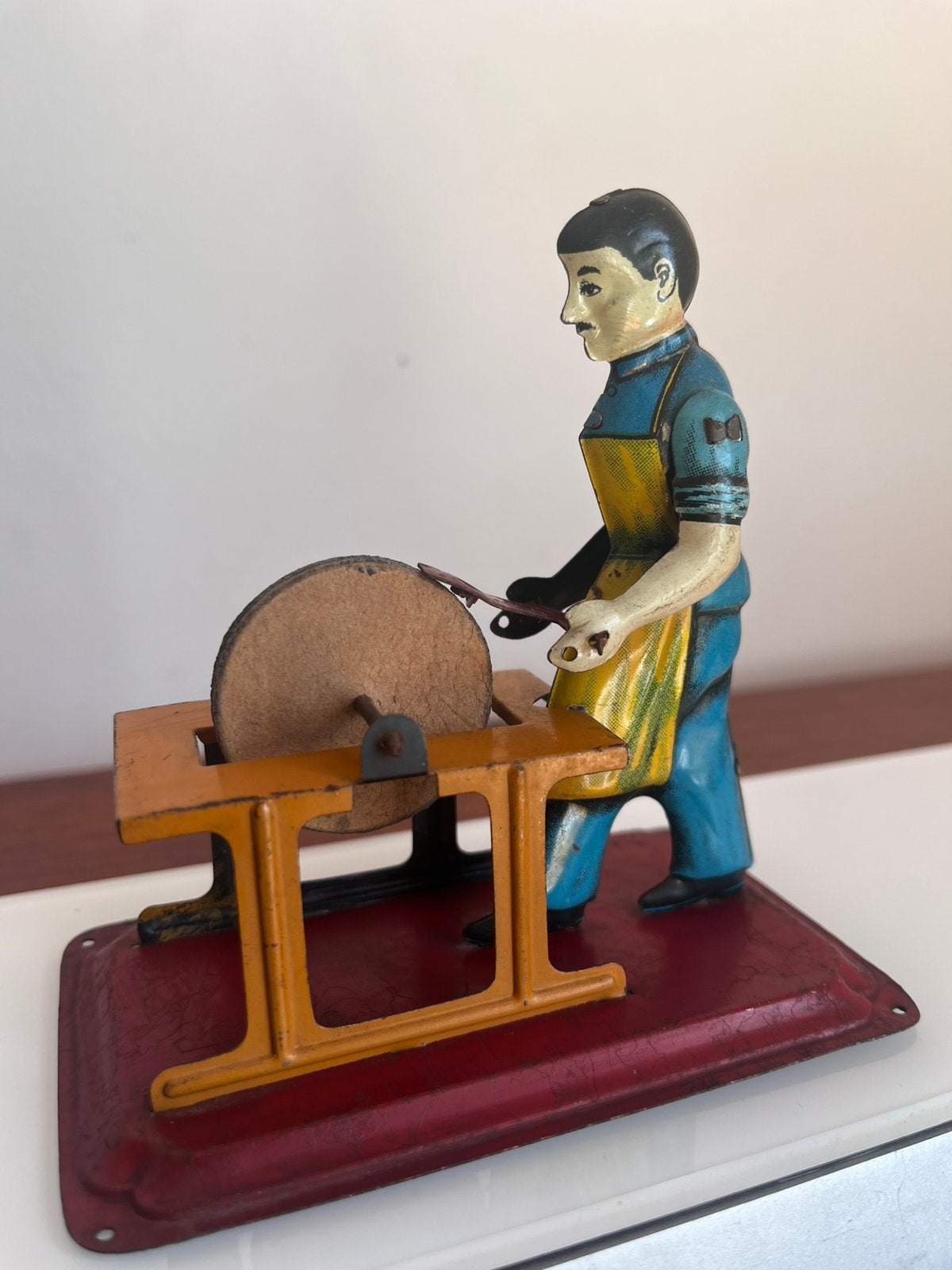 “Man aan slijpsteen” blikken speelgoed 1920-1930, Ophalen of Verzenden