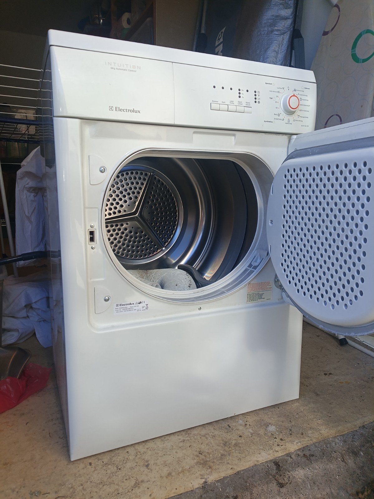 Wasdroger Electrolux Intuition, 6 tot 8 kg, Ophalen, Condens, 85 tot 90 cm
