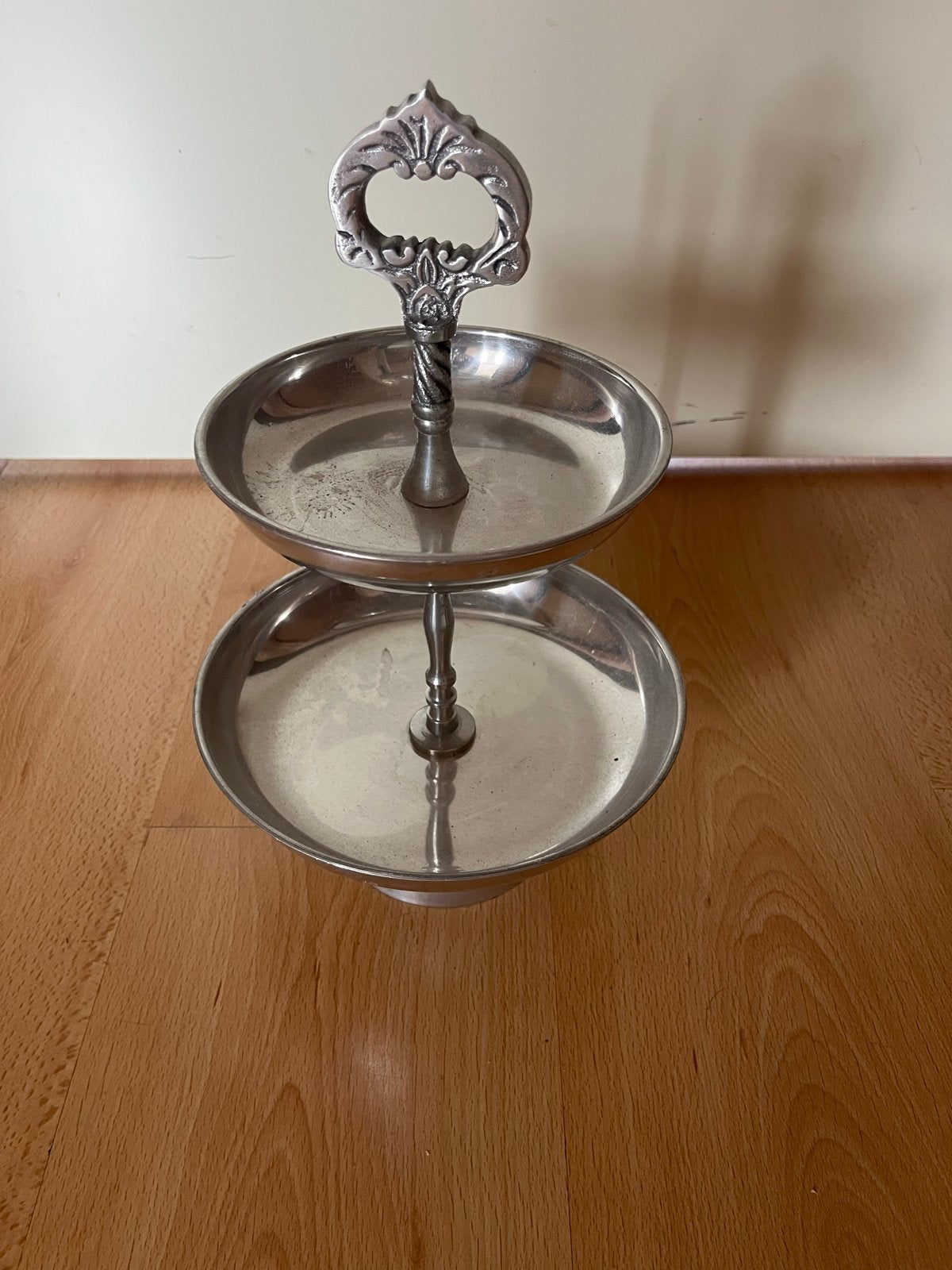 Vintage etagere van tin - 2 lagen, Ophalen of Verzenden