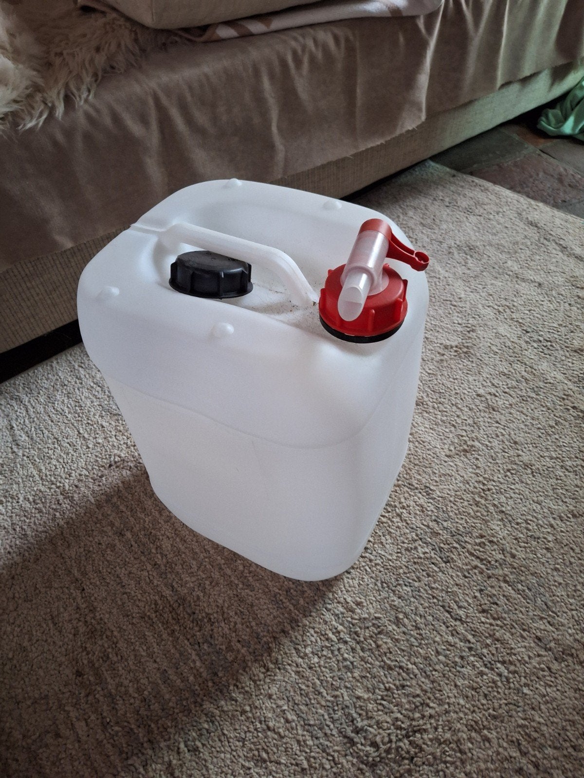 20 liter un-gekeurde jerrycan met schenktuit., Ophalen of Verzenden, Zo goed als nieuw