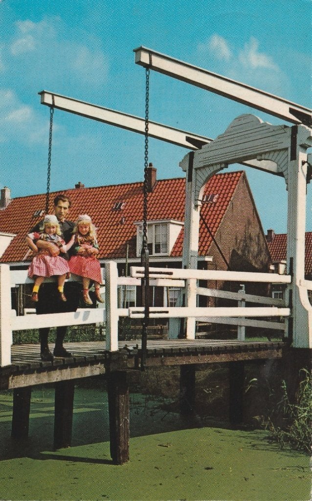 MARKEN Brug Klederdracht, Verzenden, 1960 tot 1980, Gelopen, Noord-Holland