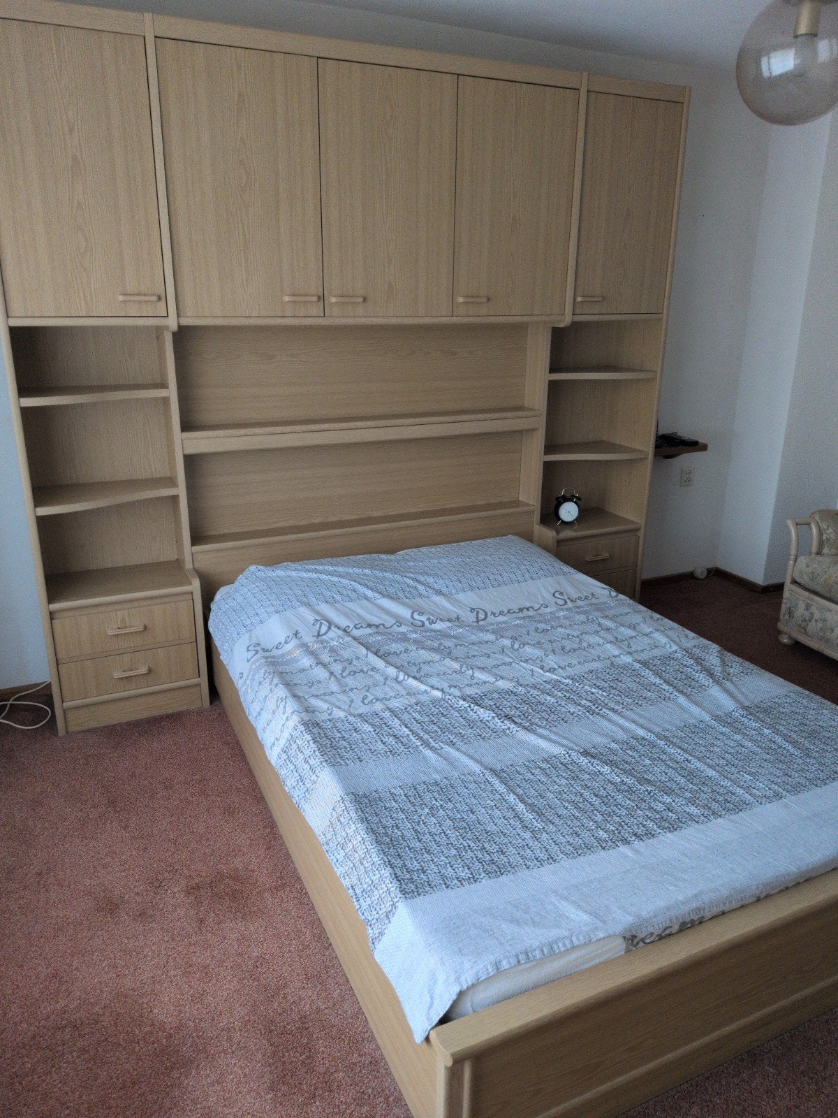 Tweepersoonsbed met ombouw en kasten - Licht hout, Huis en Inrichting, Slaapkamer | Bedden, Ophalen, Gebruikt, Tweepersoons, 200 cm