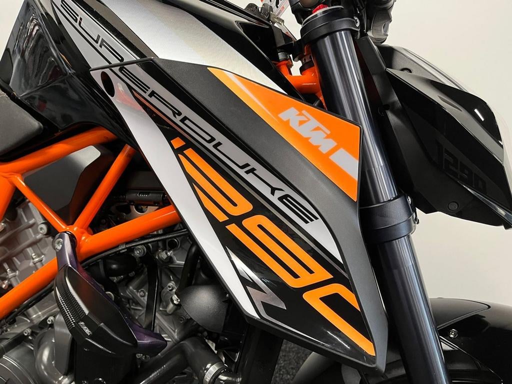 KTM 1290 SUPERDUKE R LEASE VOORDELIG!, 2 cilinders, KTM, Motorrijbewijs A, Bedrijf