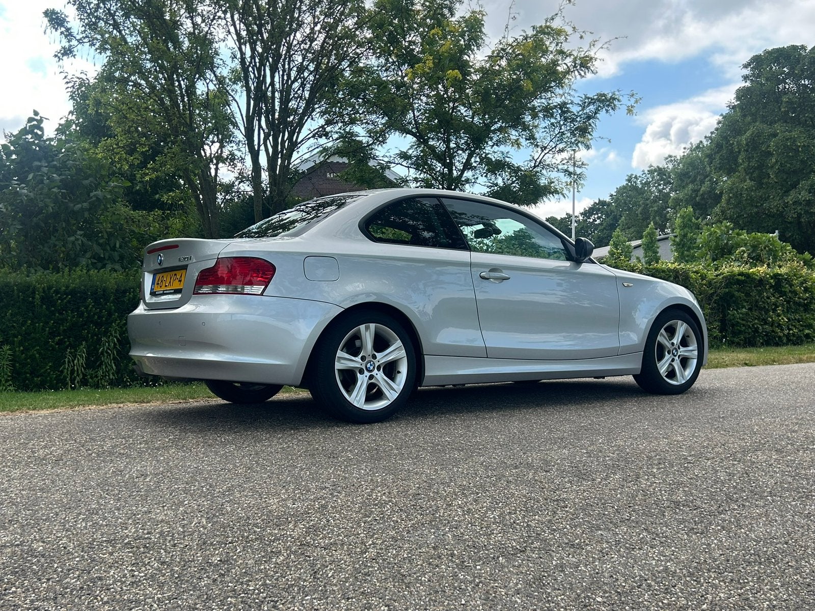 Originele NL BMW 1-Serie 2.0 120I Coupe handgeschakeld, 1-Serie, 1995 cc, 4 cilinders, 4 stoelen