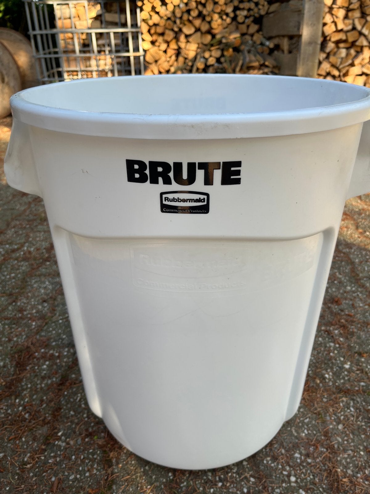 Grote Rubbermaid BRUTE afvalbak - 50 cm diameter, 59 cm hoog, 40 liter of meer, Verzenden, Gebruikt, Kunststof