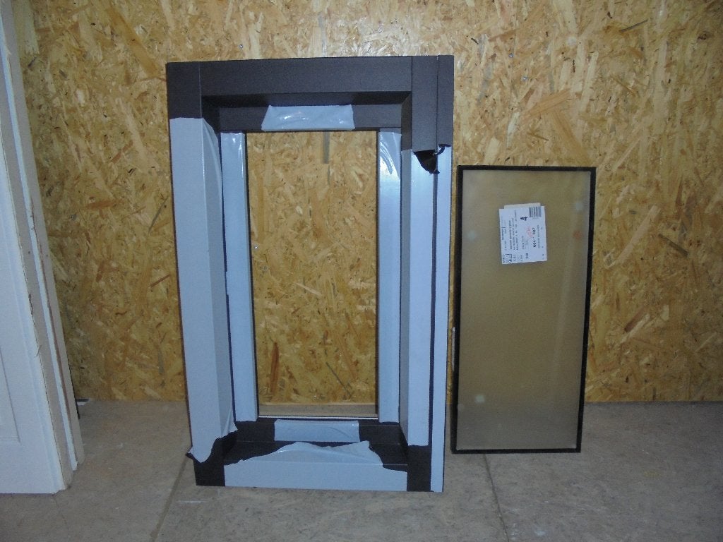 Nieuw kunststof kozijn met glas (nr. GP9100A), Ophalen, Kunststof, Minder dan 75 cm, Raamkozijn