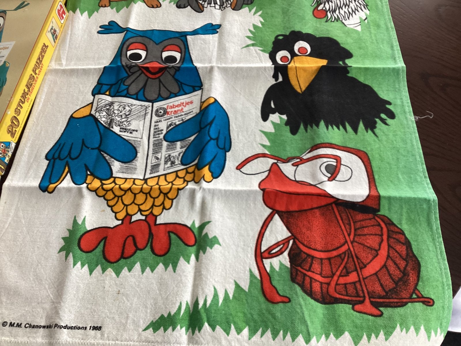 Fabeltjeskrant linnendoek uit1968 en andere fabeltjeskrant i, Ophalen of Verzenden