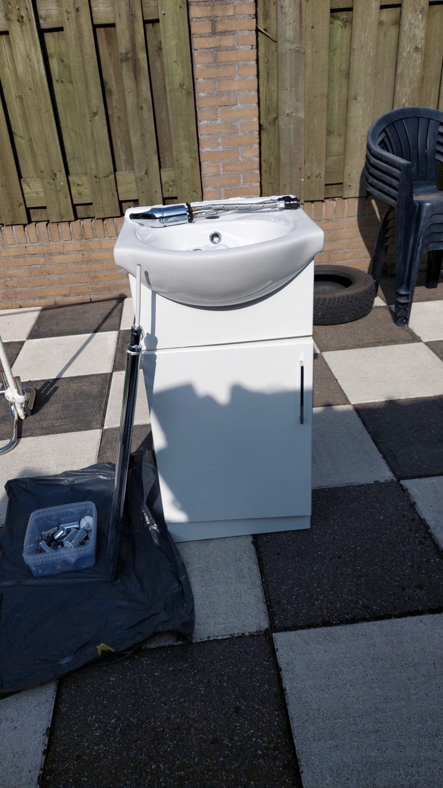 Nieuwe wasbak met onderkast, kraan, afvoer en verwarming, Ophalen of Verzenden, Nieuw, Chroom, Wastafel
