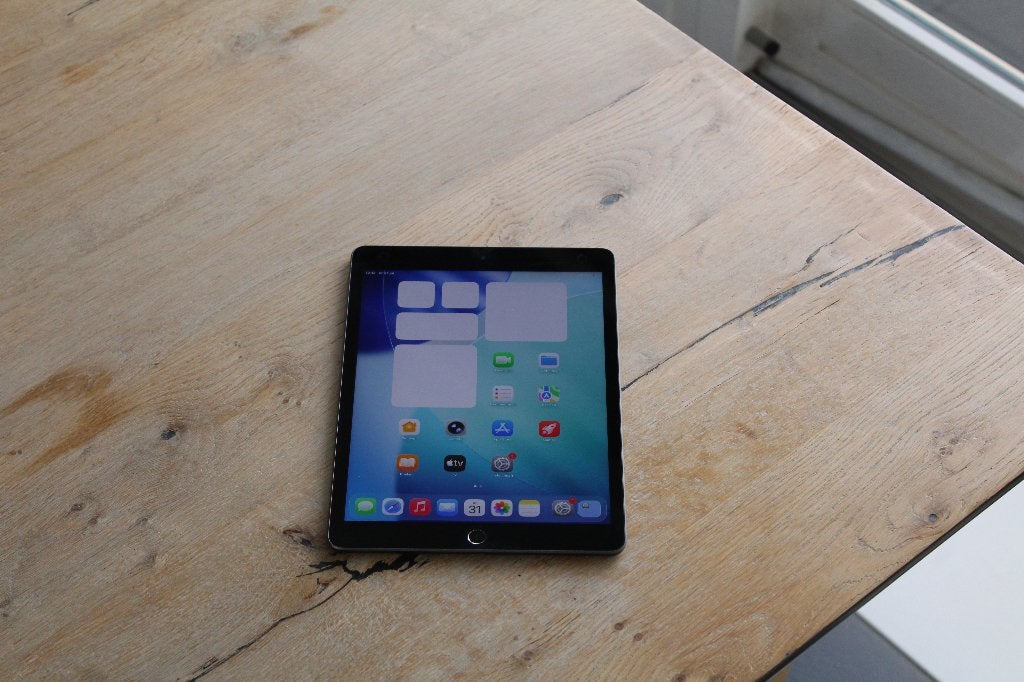 Apple iPad 2021 (9e generatie) - 64GB - Wi-Fi - Grijs, Computers en Software, Apple iPads, 10 inch, Apple, Apple iPad, Ophalen of Verzenden
