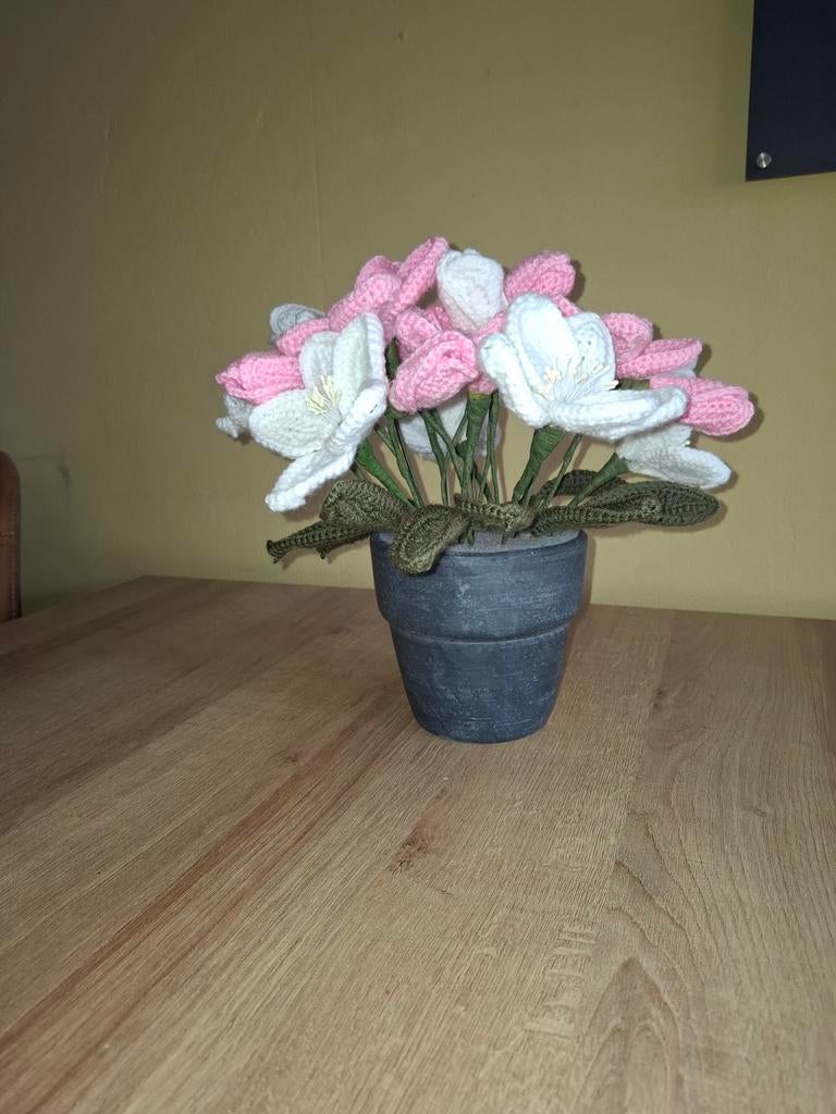 Gehaakt bloemstuk rozen, Verzenden, Nieuw