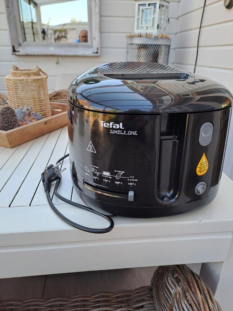 Tefal Simply One Friteuse - Zwart, Zo goed als nieuw, 2 tot 3 liter, Ophalen of Verzenden, Zo goed als nieuw