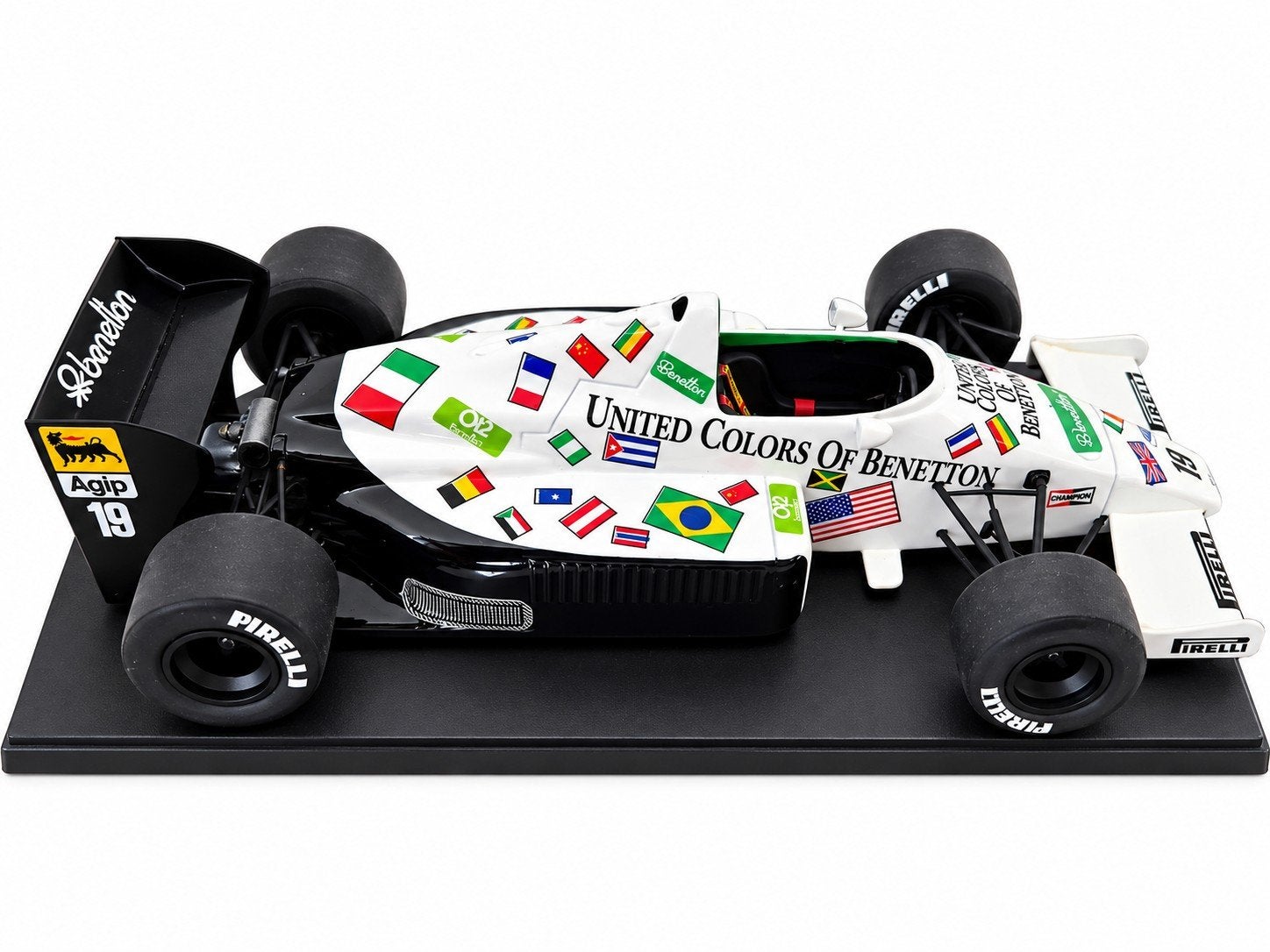Toleman TG185 F1  - United Colors of Benetton 1/43, Ophalen of Verzenden, Zo goed als nieuw, Auto, Overige merken