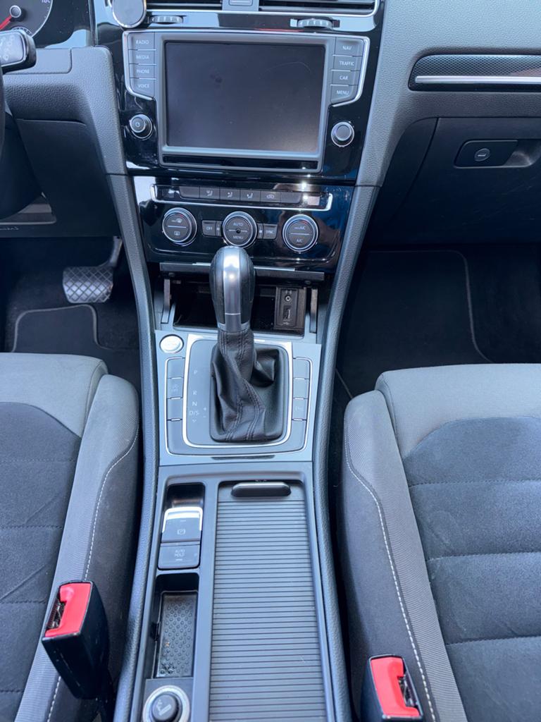 Volkswagen Golf 1.4 TSI 110KW 5D DSG 2015 Grijs, Euro 5, Cruise Control, 7 cilinders, Alcantara