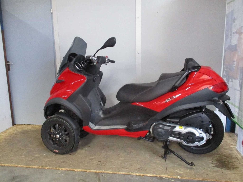 Piaggio - Driewieler motorscooter - 500ie LT MP3 Sport - Mot, Bedrijf, Overig