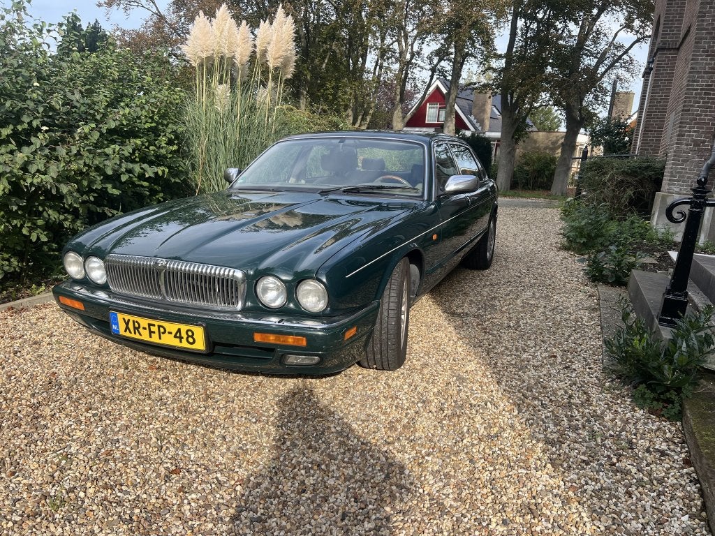Jaguar XJ 6.0 LWB AUT 1997 Groen, Automaat, Achterwielaandrijving, Beige, 12 cilinders