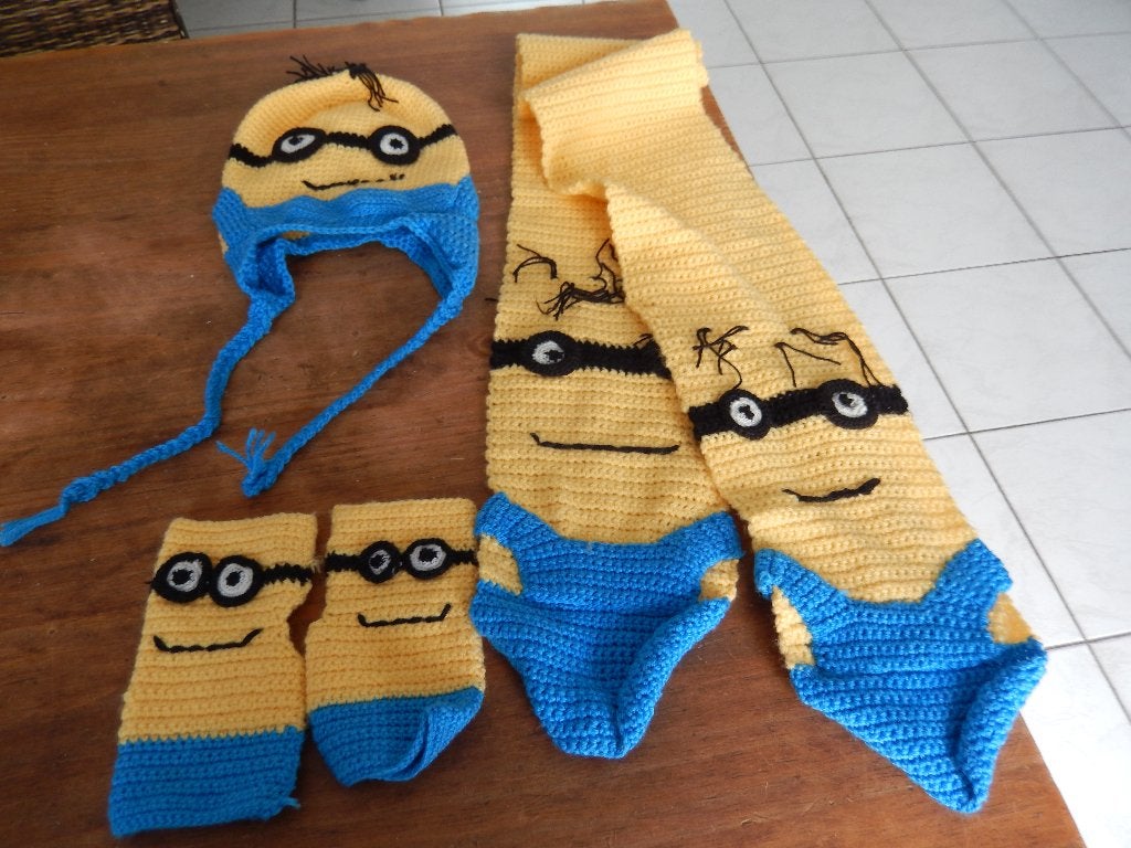 Minion muts/sjaal en soort wantjes (nieuw), Kinderen en Baby's, Kinderkleding | Mutsen, Sjaals en Handschoenen, Jongen of Meisje