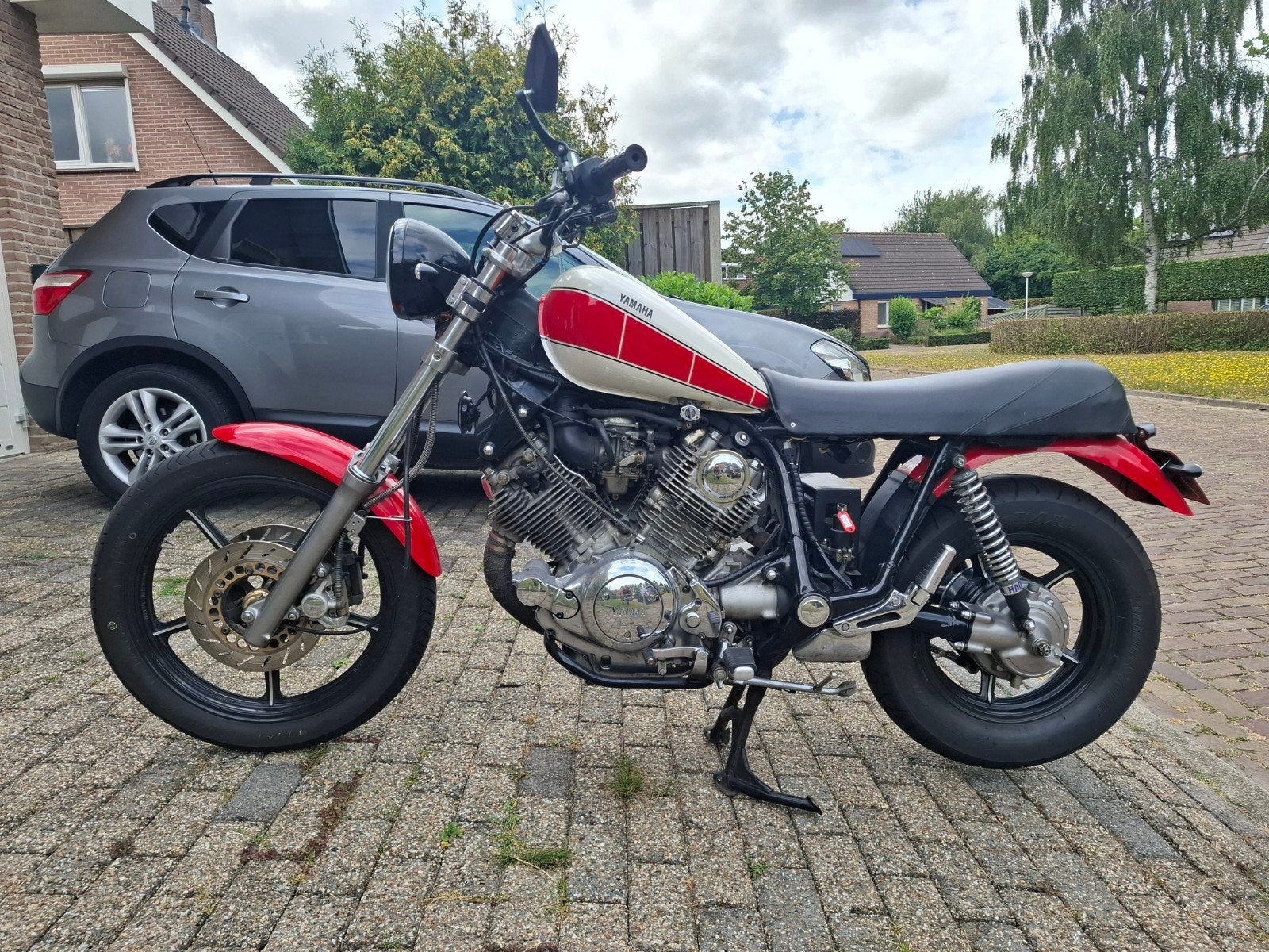 Yamaha Virago XV700 Custom, 700 cc, Cardan-aandrijving, 2 cilinders, Chopper
