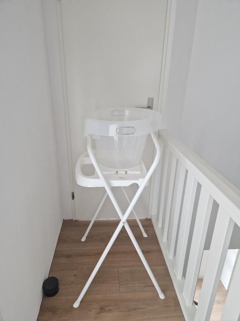 Bebe-Jou Bebe Bubble badje Transparant + badstandaard, Ophalen, Zo goed als nieuw, Badje, Bébé-jou