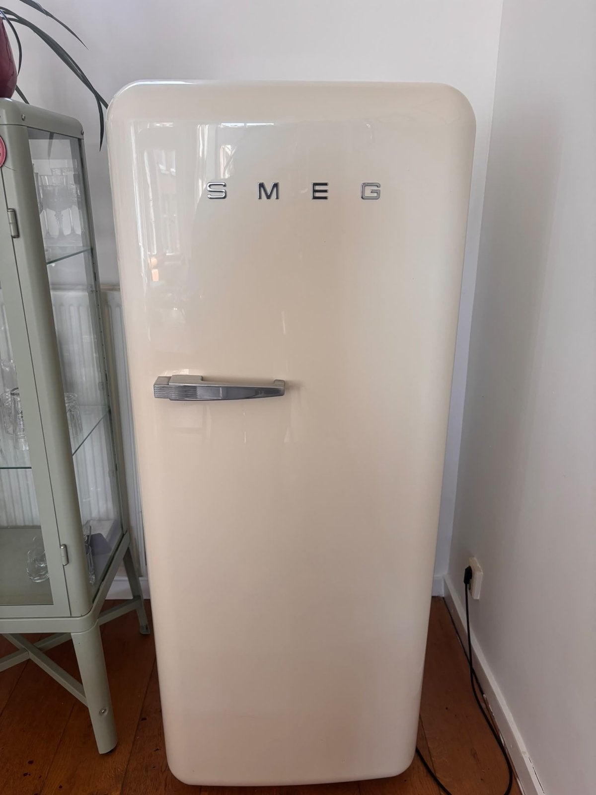 Smeg FAB28 Koelkast - Crème, Ophalen, 150 tot 200 liter, Zo goed als nieuw, 140 tot 160 cm